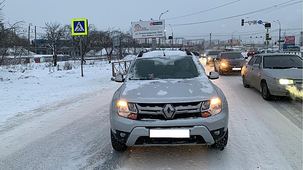 Двух пешеходов сбил кроссовер в Вологде