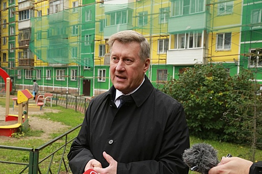 В Новосибирске отремонтируют фасады трех 60-летних домов на улице Ватутина
