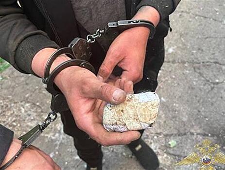 Житель Самарской области попался с крупной заначкой "соли"