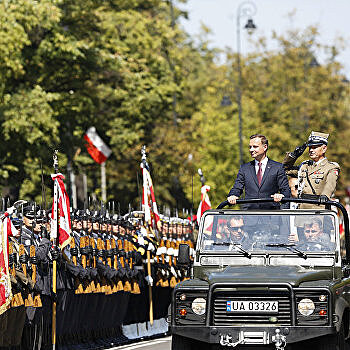 Военный парад в Варшаве: Киев почти не виден