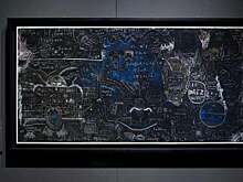 Загадки заполненной каракулями доски Стивена Хокинга