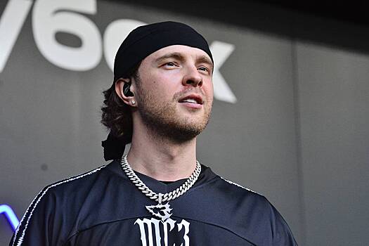 Таксист врезался в машину Егора Крида