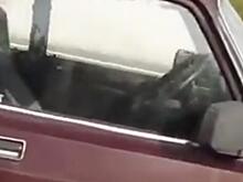 В Москве на МКАД очевидцы сняли на видео "Жигули-беспилотник"