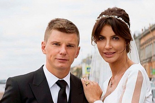 «Ты не был тварью»: экс-жена Аршавина поблагодарила футболиста