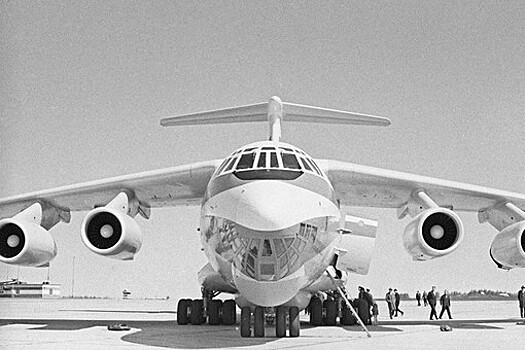 В ВКС России начали серийно оснащать Ил-76 системой предупреждения столкновения в воздухе