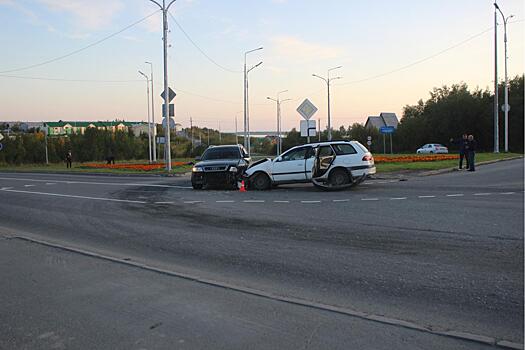 За минувшие сутки на Ямале в ДТП пострадали два человека