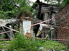 До сентября в Хабаровске уберут руины дома на Волочаевской