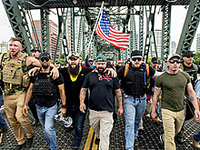 "Западные шовинисты". Кто такие Proud Boys и почему Канада признала их террористами