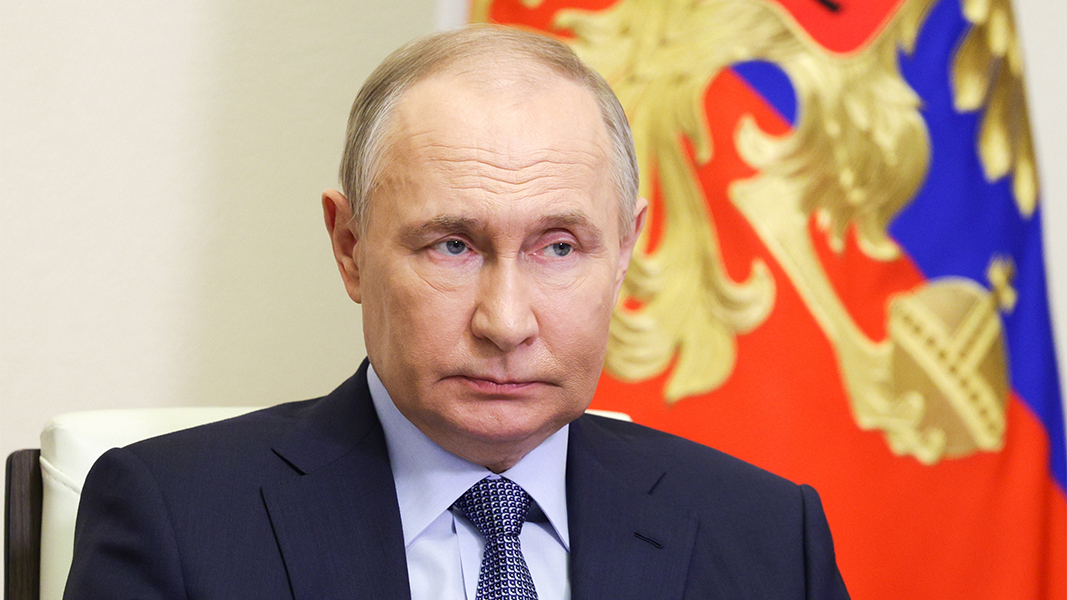 Путина возмутило количество выплат пострадавшим в паводках