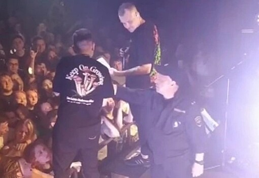Суд в Перми принял иск группы Anacondaz против полиции