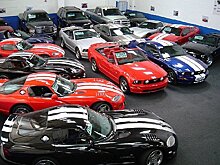 Продажи автомобилей в США продолжают падать