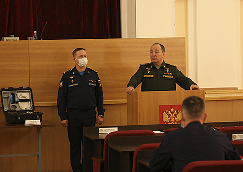 Командующий войсками ВВО генерал-полковник Геннадий Жидко проверил подготовку к новому учебному году в управлении армии ВВС и ПВО ВВО
