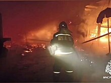 Два цеха по производству диванов загорелись в Иркутской области