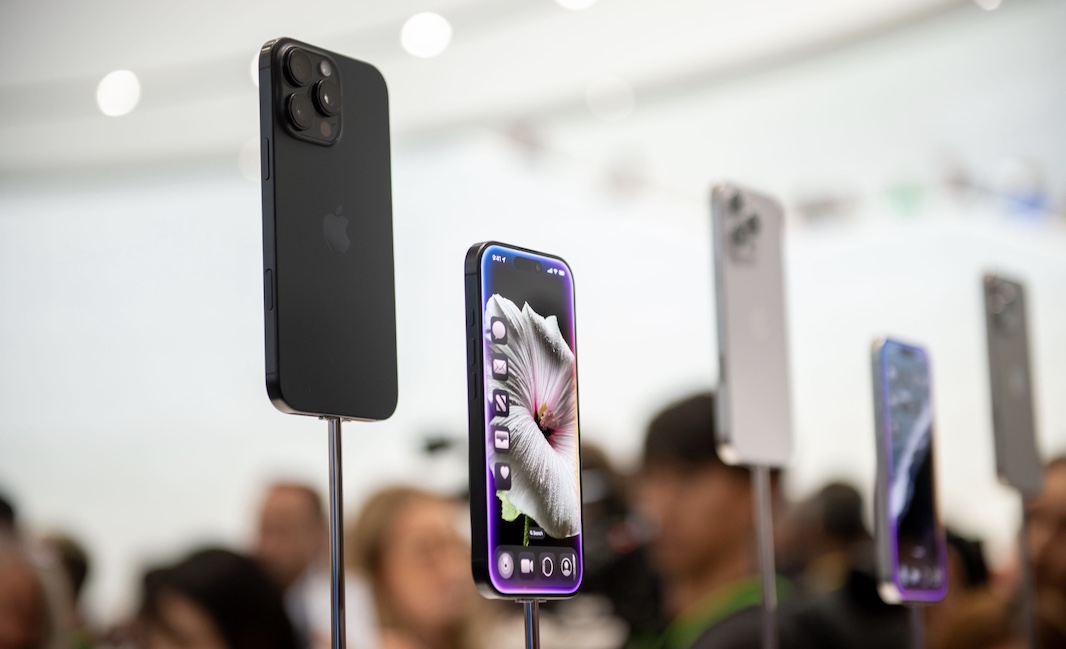 ЕС может объявить Apple о необходимости открыть операционную систему iPhone