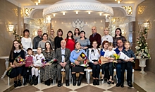 В Воронеже многодетных мам поздравил сенатор Сергей Лукин