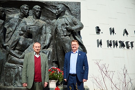 КПРФ провела митинги в Нижнем Новгороде в годовщину со дня рождения Владимира Ленина