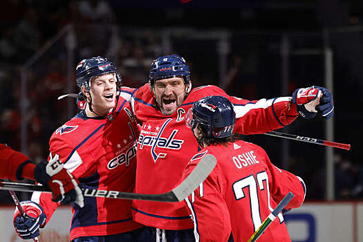 Овечкин вышел на 4-е место в списке снайперов НХЛ