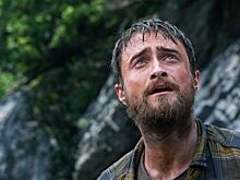 Дэниэл Рэдклифф, Алекс Расселл и другие в трейлере триллера «Джунгли»