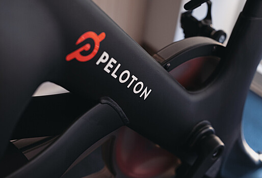 Инвестор призвал производителя велотренажёров Peloton продаться Apple или Nike