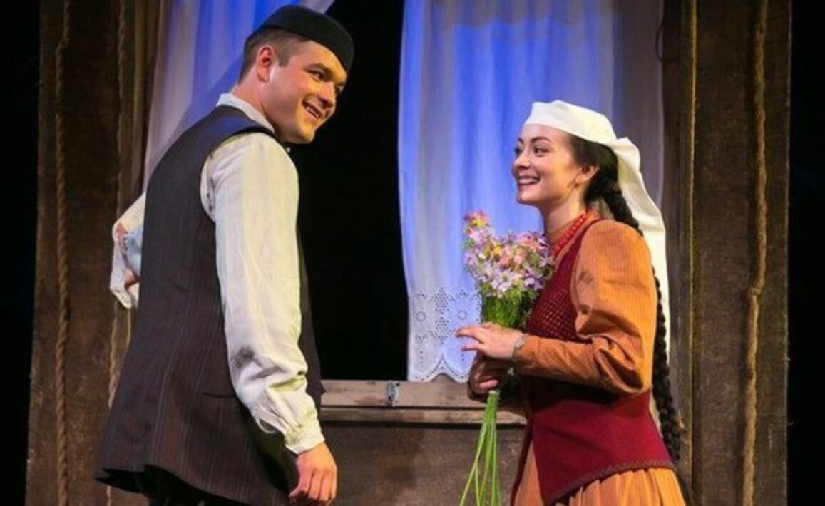 Галиаскара камала казань. Галиаскар камал театры. Артисты театра галиаскара камала. Татарча спектакльлэр. Спектакли камала галиаскара.