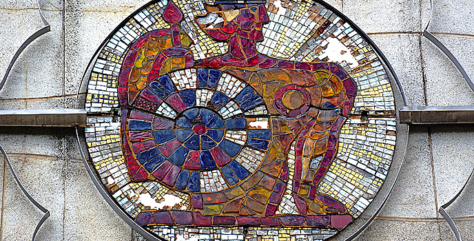 Мозаику на стенах бассейна «Архимед» в Дубне восстановят к концу лета
