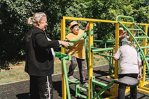 В Нововятске открылась многофункциональная спортивная площадка для пожилых людей