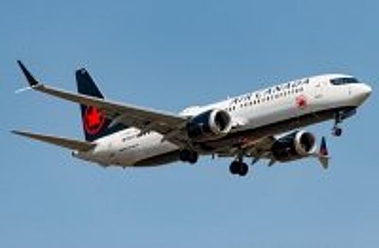 Boeing 737 MAX авиакомпании Air Canada совершил аварийную посадку из-за проблем с двигателем