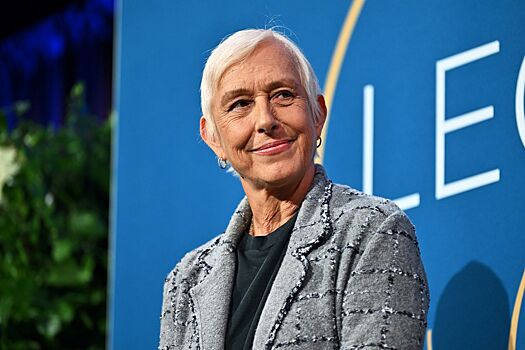 «Так выглядит патриархат». Легендарная Навратилова — о фото Алонсо с дизайнером в хиджабе