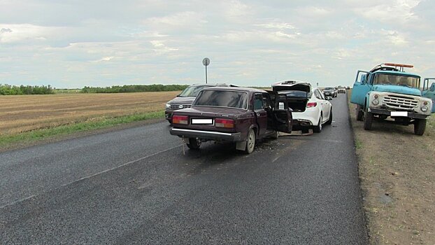 В ДТП под Энгельсом пострадала 65-летняя женщина