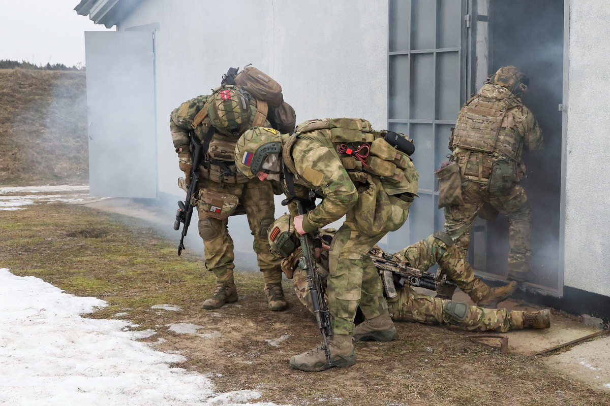 Тысячи трупов и пропавших без вести: гениальная операция Зеленского под Курском близка к концу