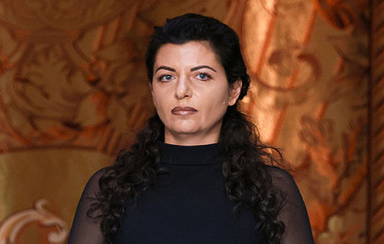 Маргарита Симоньян не может отпустить умершего 4 месяца назад Кеосаяна: носит кольцо, посылает цветы от его имени