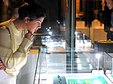 В Историческом музее открылась выставка украшений Людмилы Зыкиной