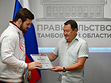 Максим Егоров встретился с именитыми тамбовскими борцами — братьями Авериными