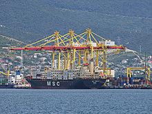 В Новороссийске отражают атаку безэкипажных катеров