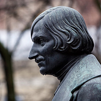 «Кладбищенский» и «бандитский» Гоголь Санкт-Петербурга - к истории двух памятников