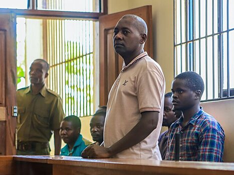 Заморивший голодом более 400 человек кенийский пастор проверится у психиатра