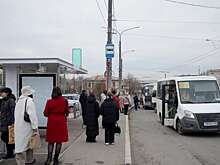 На остановках Оренбурга начали появляться QR-коды с расписанием автобусов