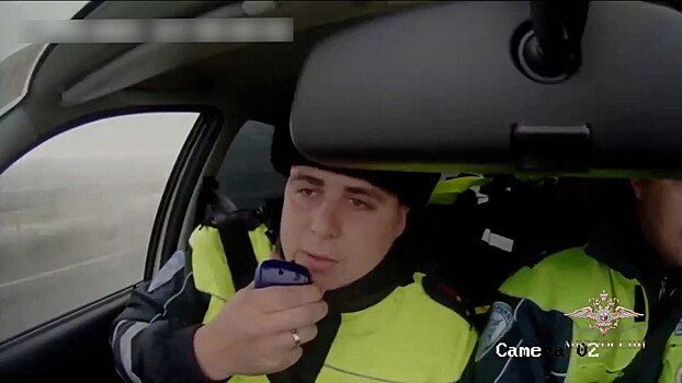 Для задержания подозреваемого в краже автомобиля инспекторы ДПС применили огнестрельное оружие