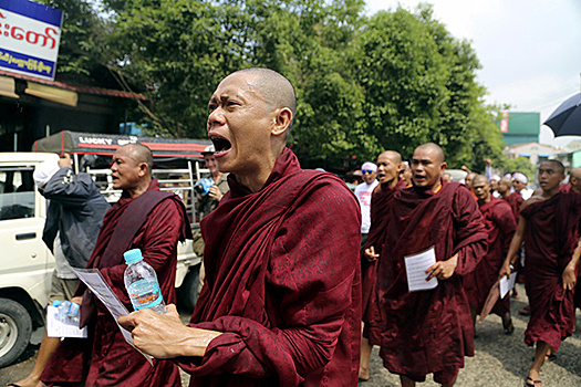 Если буддизм мирная религия, то почему сейчас буддисты в Мьянме агрессивны по отношению к мусульманам?