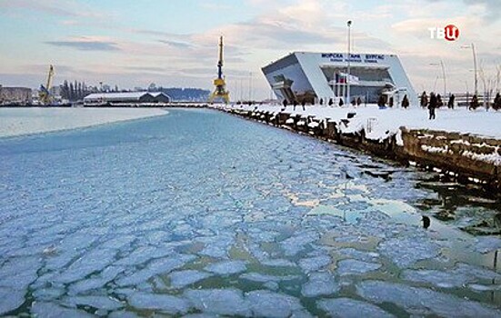 В Болгарии впервые за 60 лет замерзло Черное море