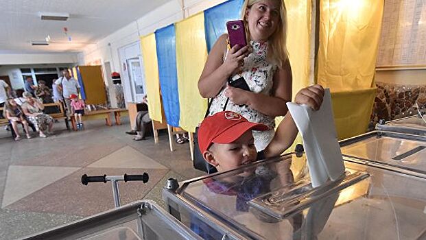 Советник Зеленского: на следующих выборах можно будет голосовать онлайн