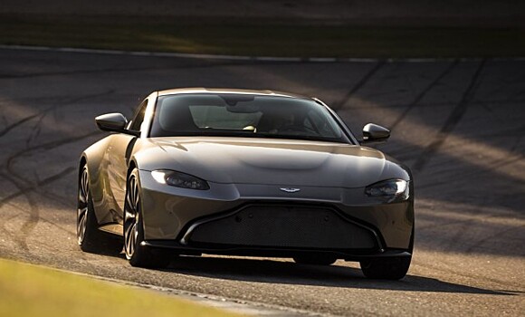 Первые тесты прототипа Aston Martin Vantage: предсказуемый мотор и чёткие повадки