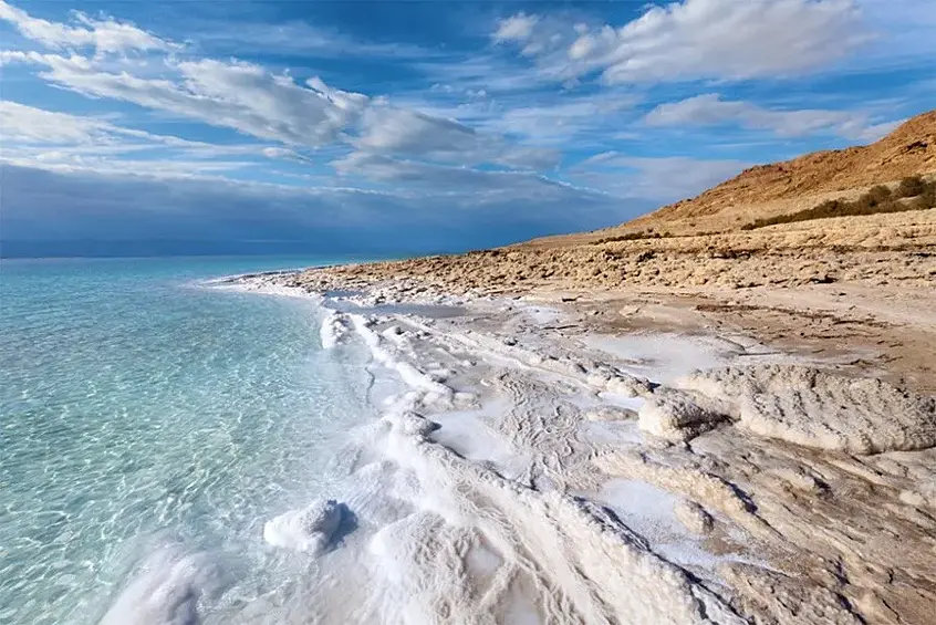 Десять лет назад уровень Мертвого моря был более чем на 11 метров выше, чем сейчас.