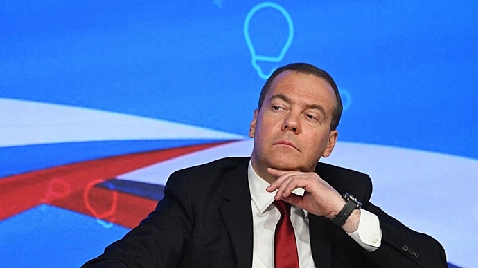 Медведев предупредил участников конференции в Швейцарии о последствиях
