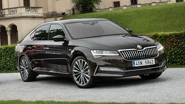 В Питере приступили к реализации модернизированной Skoda Superb