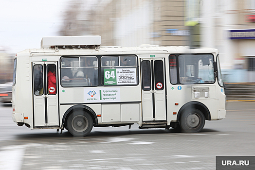 Курганцы пожаловались на тесноту и духоту в маршрутных автобусах
