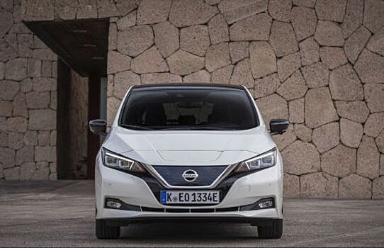 Nissan показал 4-минутный ролик о своих самых старых и новейших электромобилях