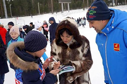 Двукратная олимпийская чемпионка Светлана Ишмуратова побывала на открытии лыжного сезона в Златоусте