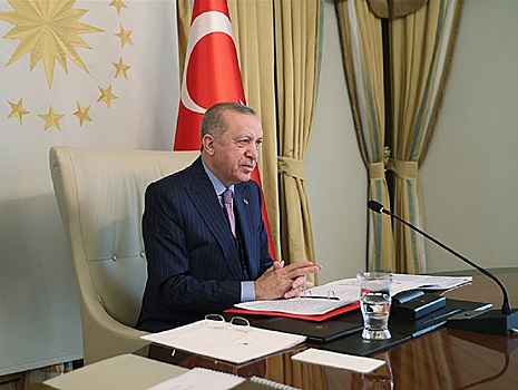 В Турции введут новые антиковидные ограничения