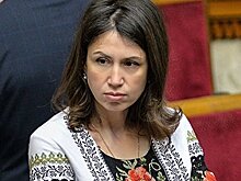 Поцарапала и отобрала телефон: Черновол грозит срок за конфликт с журналистом